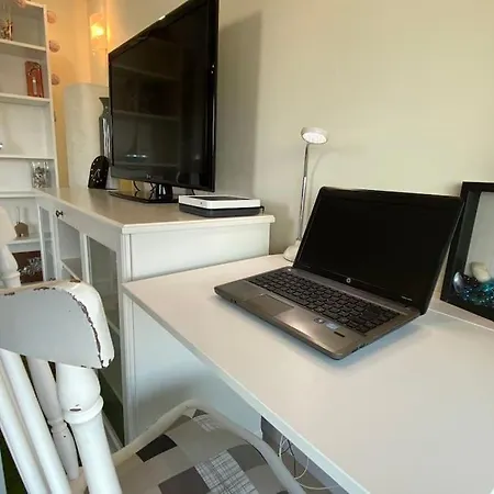 Sunny Big Pool Bbq Terrace דירה