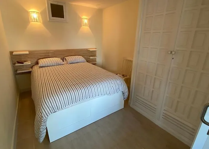 Sunny Big Pool Bbq Terrace Apartment *